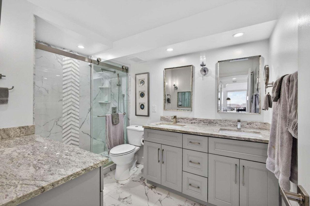 5510 N Ocean Drive, Unit 7B, Singer Island, FL 33404 Photo