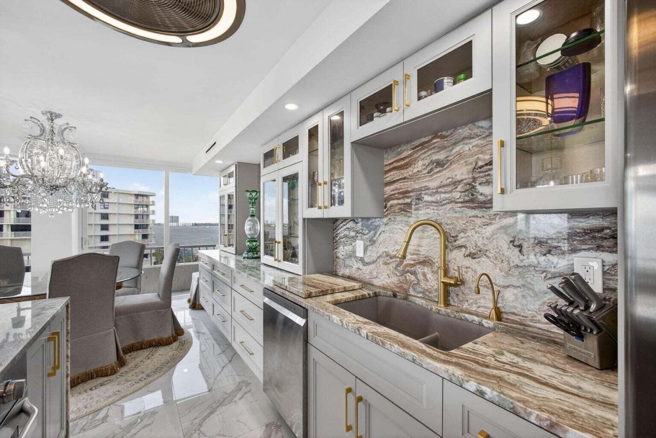 5510 N Ocean Drive, Unit 7B, Singer Island, FL 33404 Photo