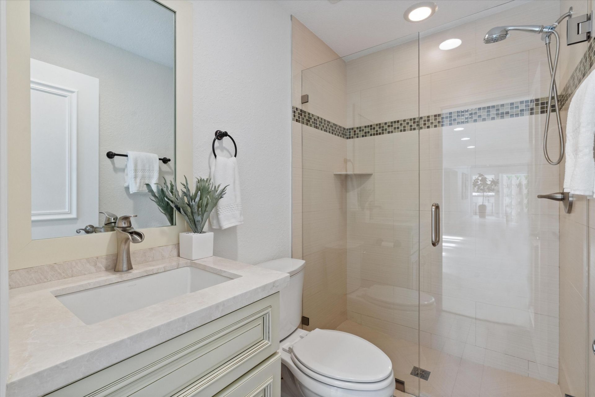 824 Foxpointe Circle, Delray Beach, FL 33445 Photo