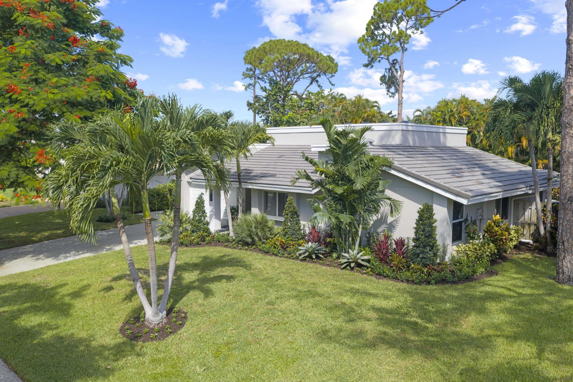 824 Foxpointe Circle, Delray Beach, FL 33445 Photo