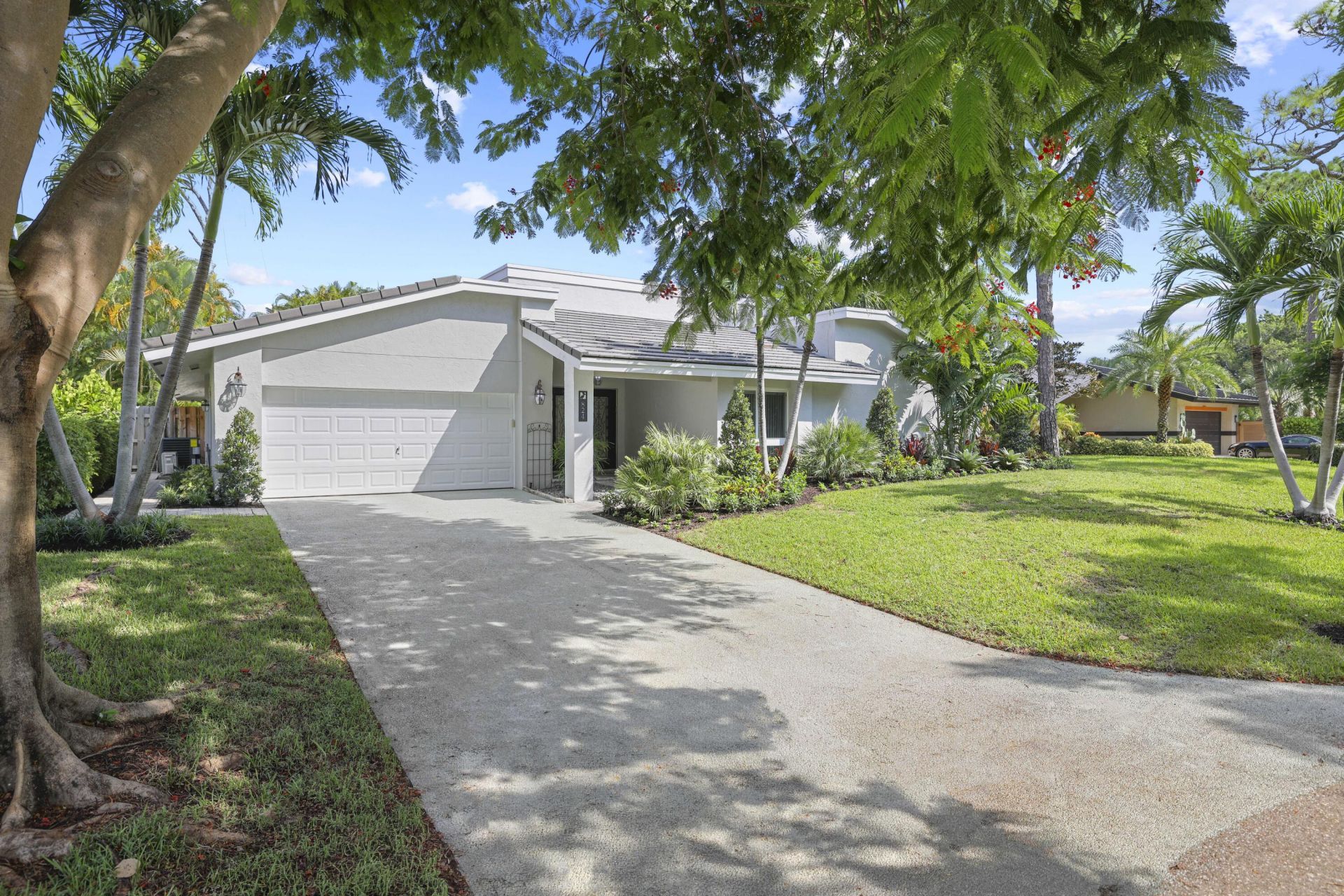 824 Foxpointe Circle, Delray Beach, FL 33445 Photo