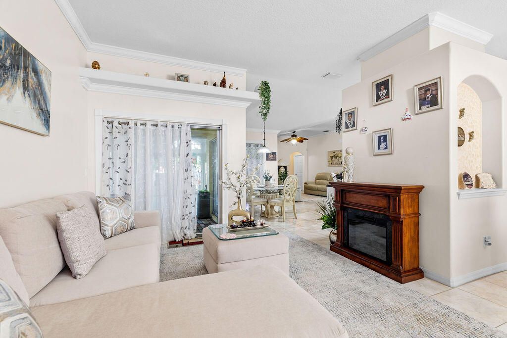 1871 SW Monterrey Lane, Port Saint Lucie, FL 34953 Photo