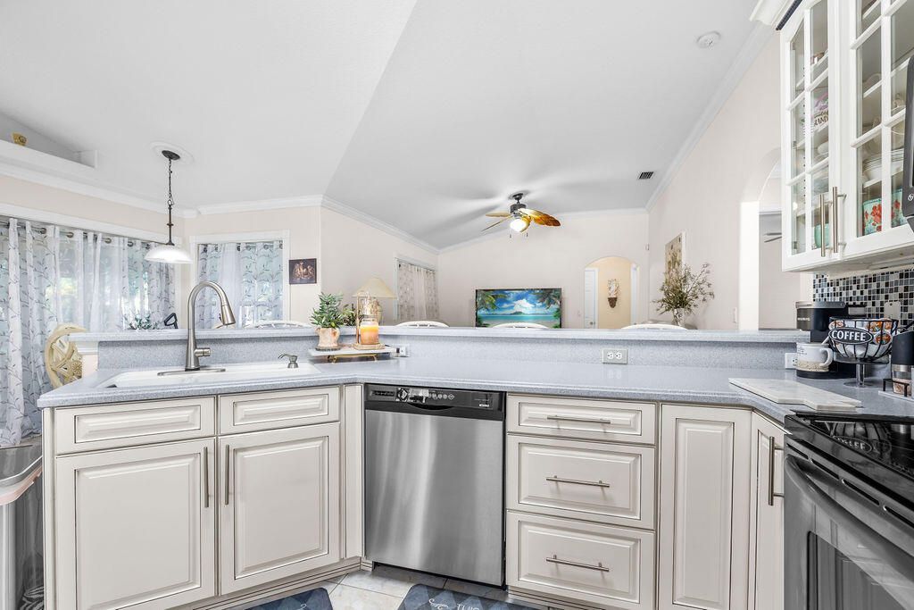 1871 SW Monterrey Lane, Port Saint Lucie, FL 34953 Photo