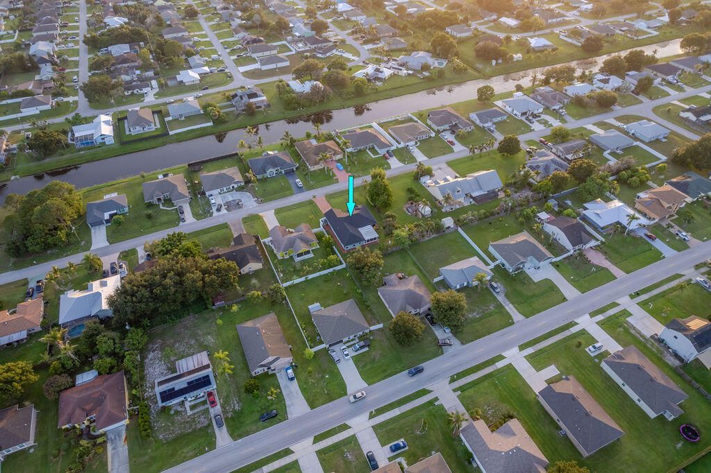 1871 SW Monterrey Lane, Port Saint Lucie, FL 34953 Photo