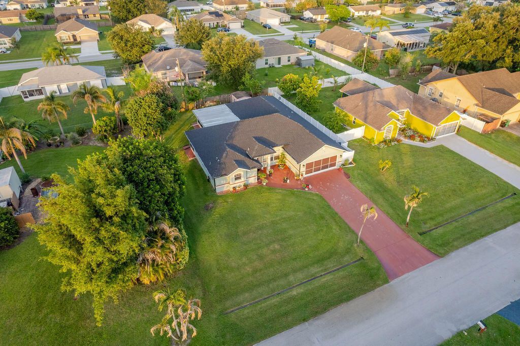 1871 SW Monterrey Lane, Port Saint Lucie, FL 34953 Photo