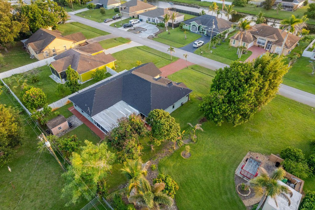 1871 SW Monterrey Lane, Port Saint Lucie, FL 34953 Photo