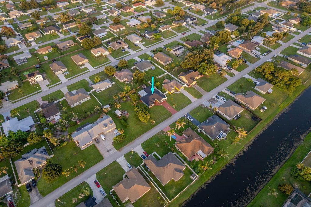 1871 SW Monterrey Lane, Port Saint Lucie, FL 34953 Photo