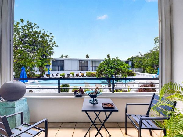 3589 S Ocean Boulevard, Unit 19, South Palm Beach, FL 33480