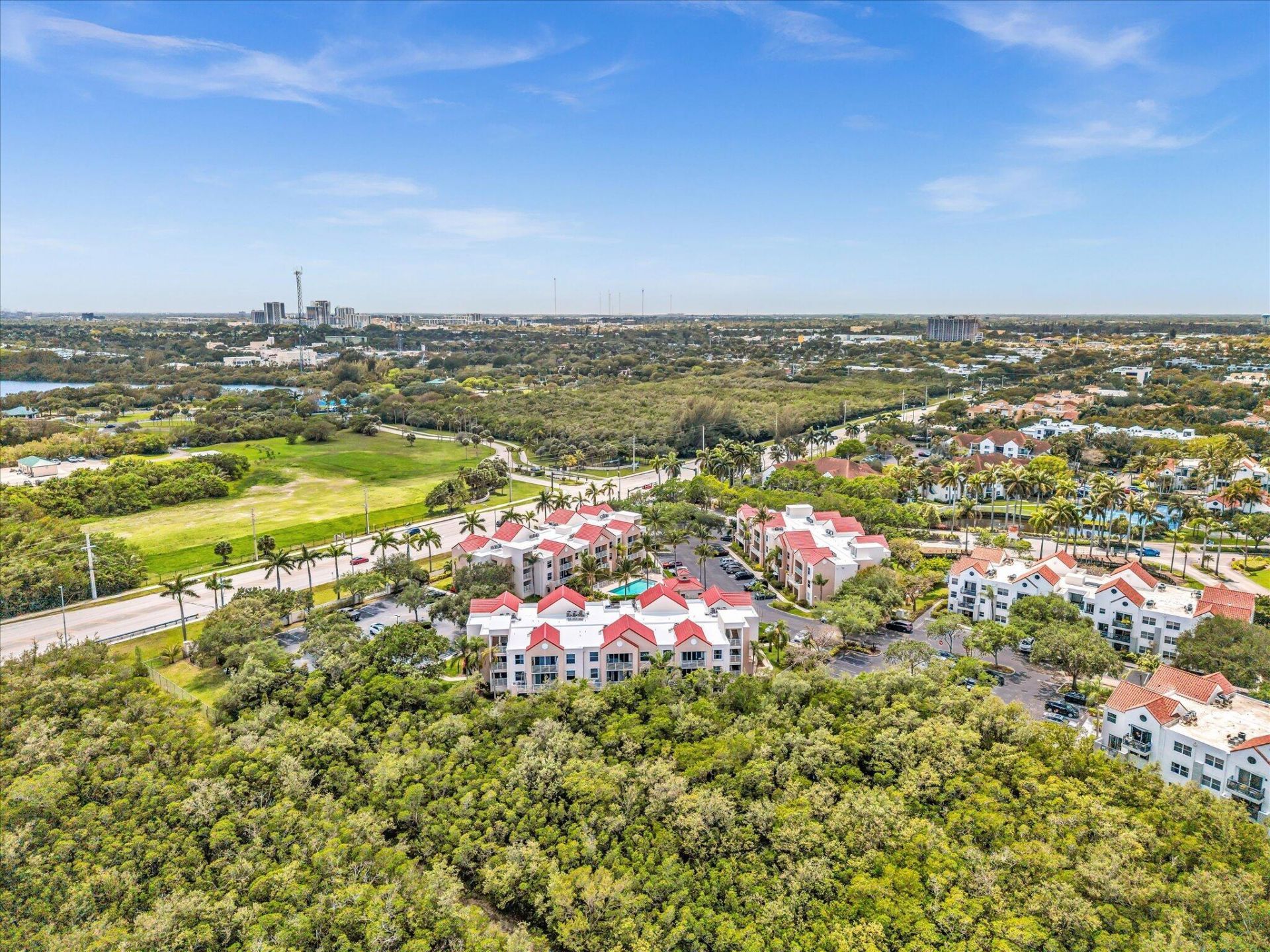 2721 Ocean Club Boulevard, Unit 104, Hollywood, FL 33019 Photo