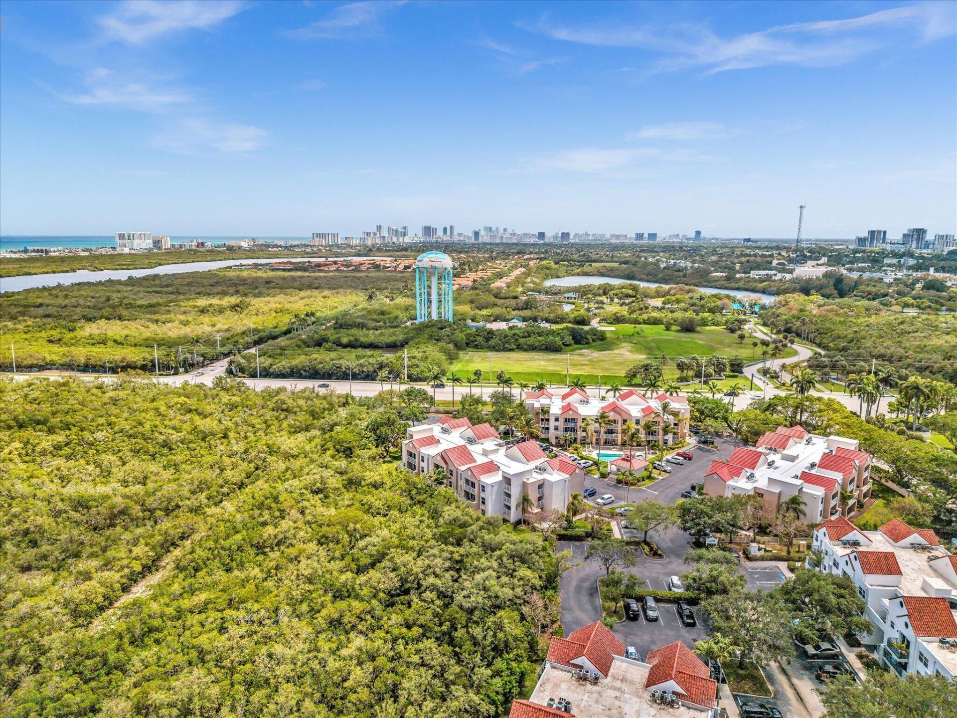 2721 Ocean Club Boulevard, Unit 104, Hollywood, FL 33019 Photo