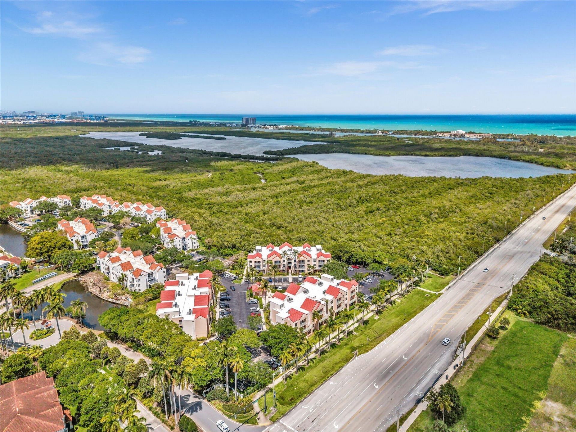 2721 Ocean Club Boulevard, Unit 104, Hollywood, FL 33019 Photo