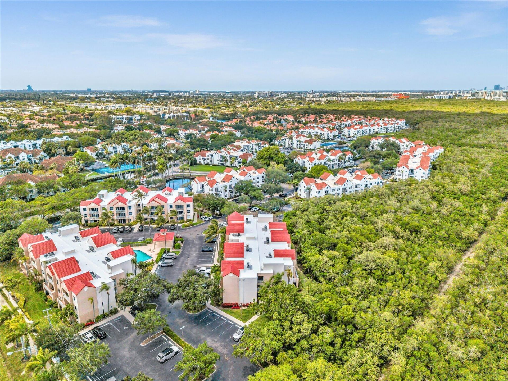 2721 Ocean Club Boulevard, Unit 104, Hollywood, FL 33019 Photo