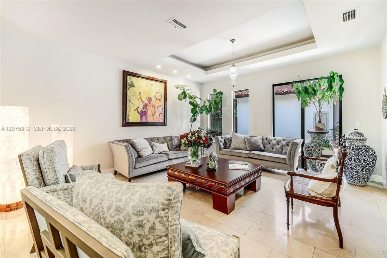 6550 SW 75th Ter , South Miami, FL 33143 Photo