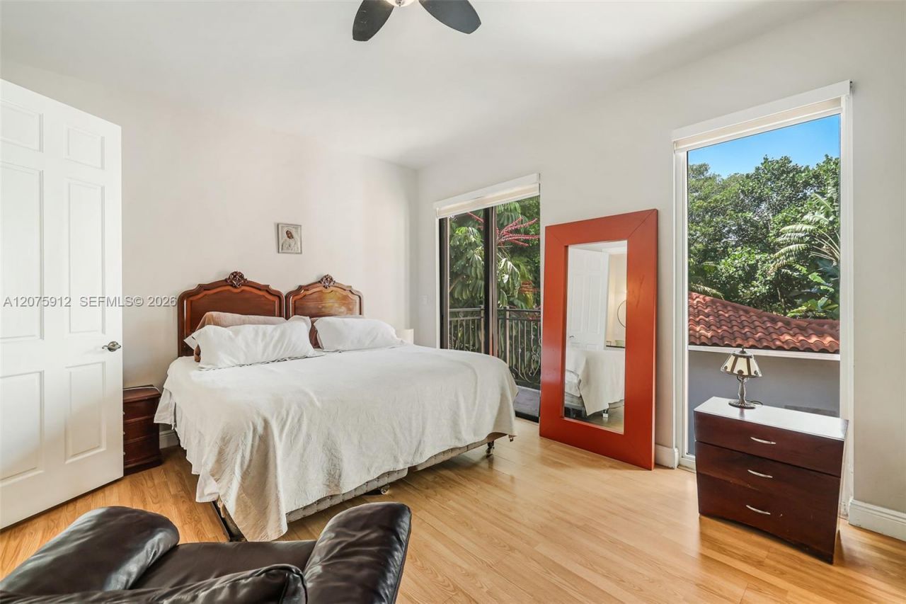6550 SW 75th Ter , South Miami, FL 33143 Photo
