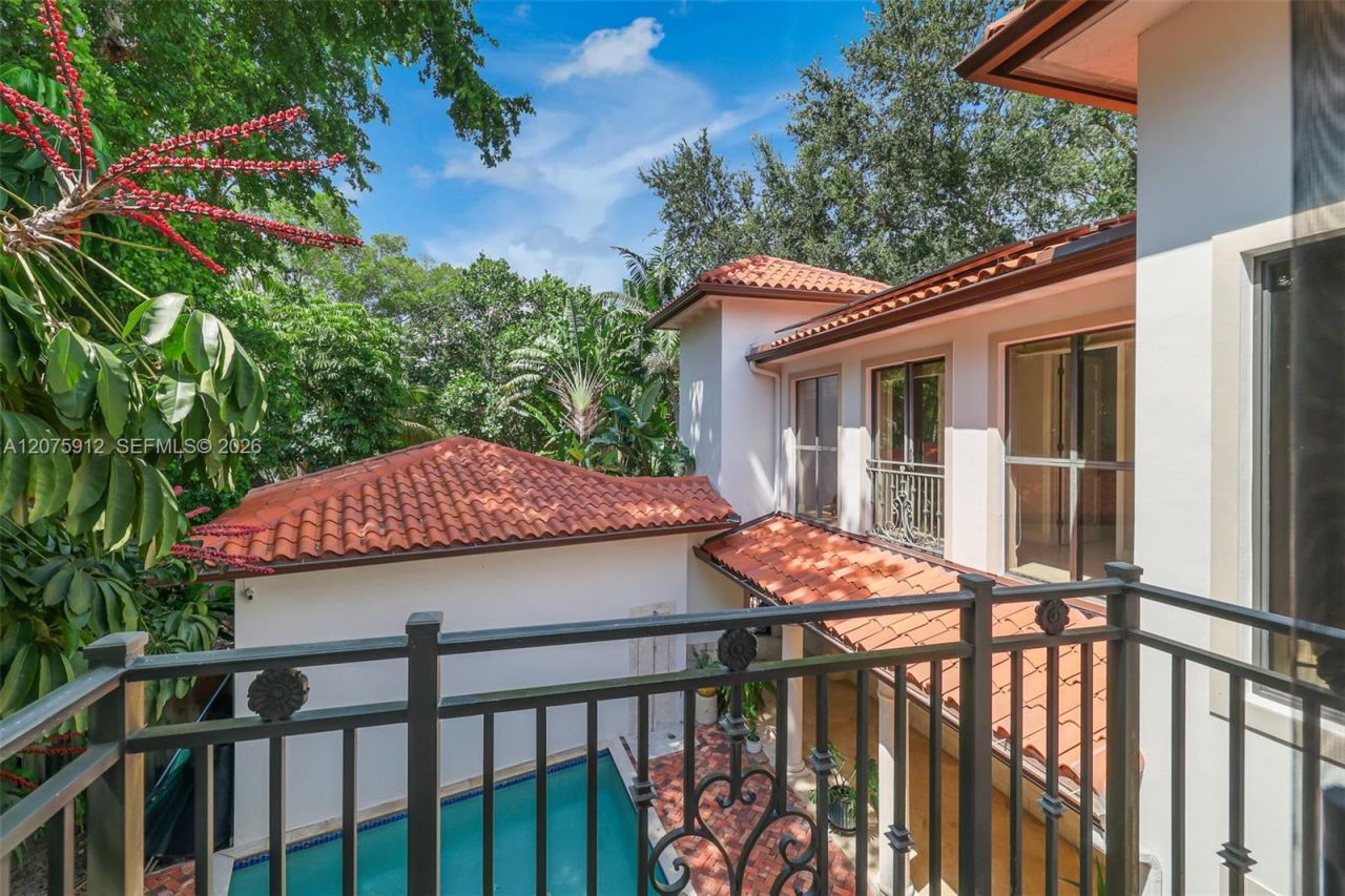 6550 SW 75th Ter , South Miami, FL 33143 Photo
