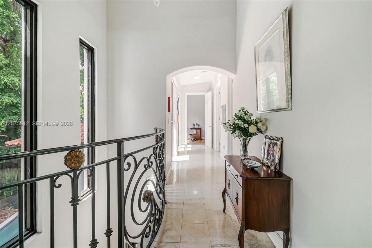6550 SW 75th Ter , South Miami, FL 33143 Photo