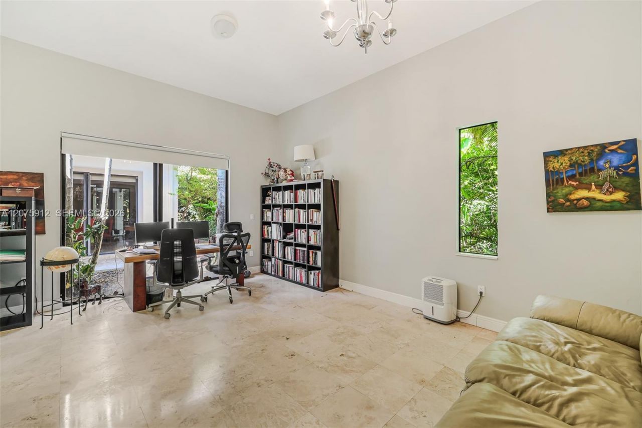 6550 SW 75th Ter , South Miami, FL 33143 Photo