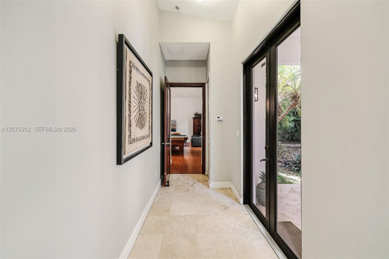6550 SW 75th Ter , South Miami, FL 33143 Photo
