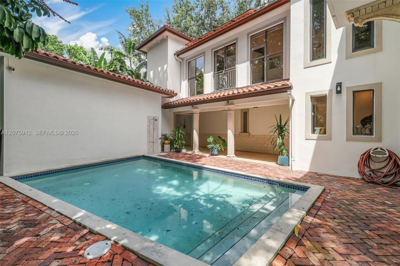 6550 SW 75th Ter , South Miami, FL 33143 Photo