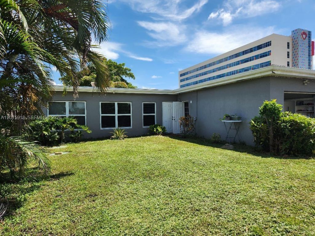 3345 Hayes St , Hollywood, FL 33021 Photo