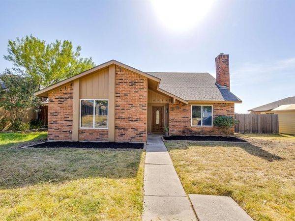 3226 Delaford Drive, Carrollton, TX 75007