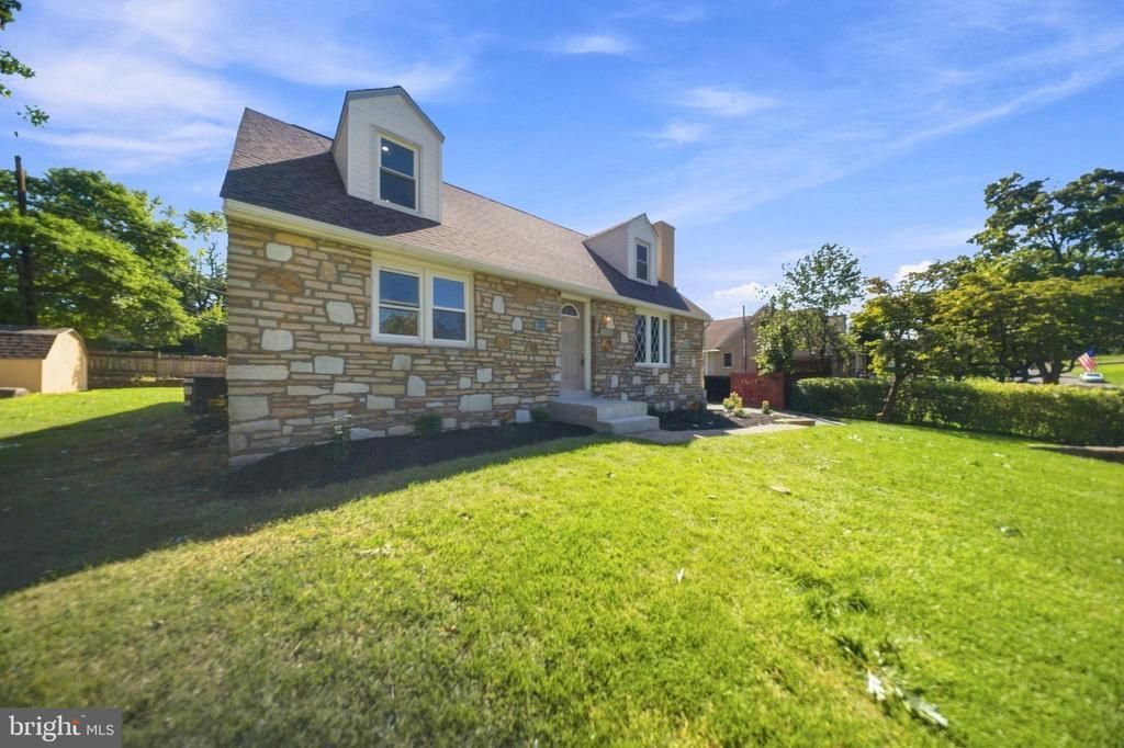 223 ROSEWOOD AVENUE, LANGHORNE, PA 19047
