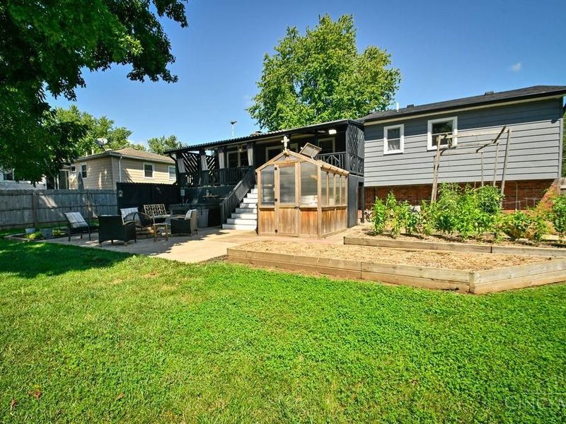 425 Meadow Lane, Trenton, OH 45067 Photo 7