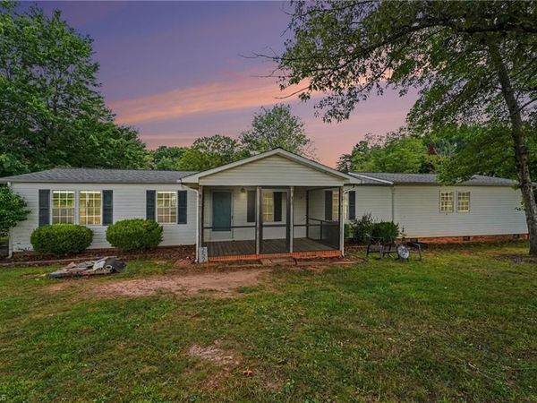 252 Ponderosa Road , Stoneville, NC 27048