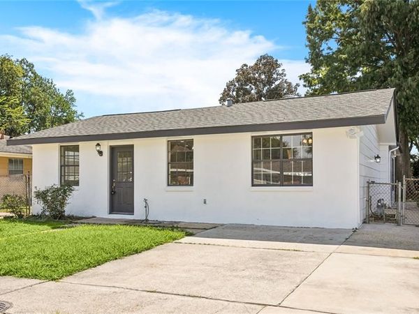 641 CAMERON Court , Kenner, LA 70065
