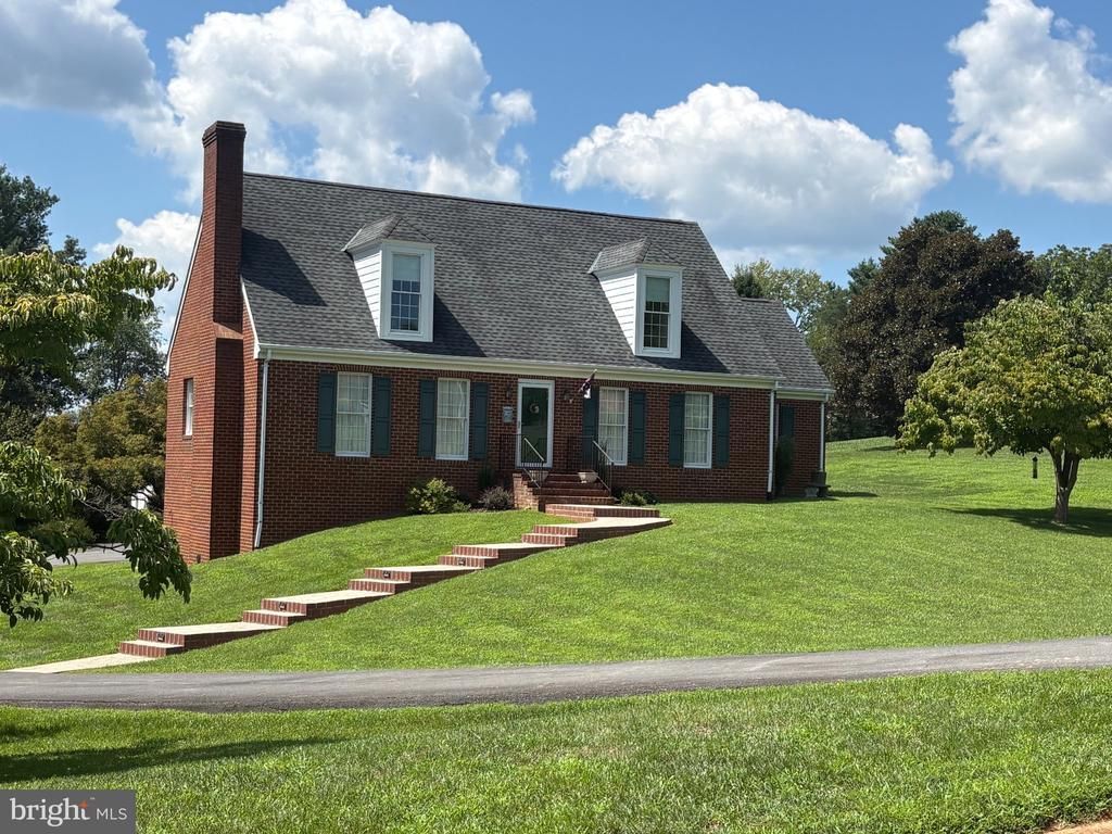 215 Boxley Lane, Orange, VA 22960 Main Photo