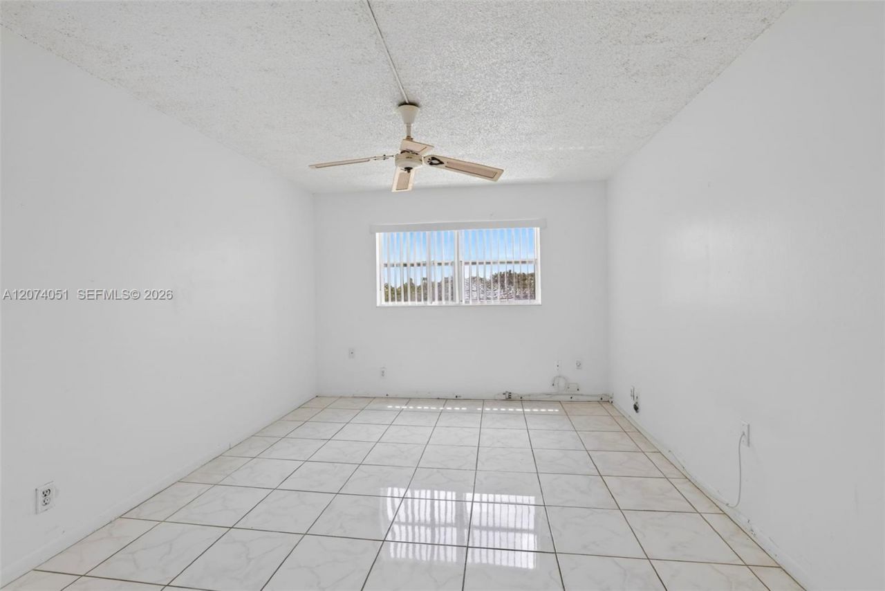 2731 N Pine Island Rd , Unit 205, Sunrise, FL 33322 Photo