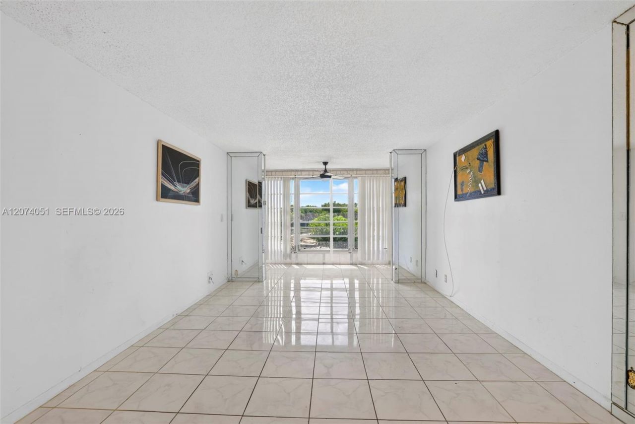 2731 N Pine Island Rd , Unit 205, Sunrise, FL 33322 Photo