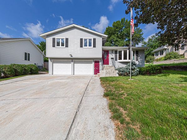 606 N 9th Street, Saint Peter, MN 56082