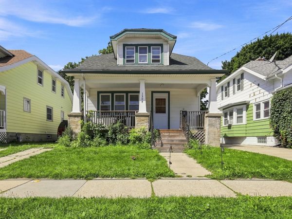 1304 Marquette St, Racine, WI 53404