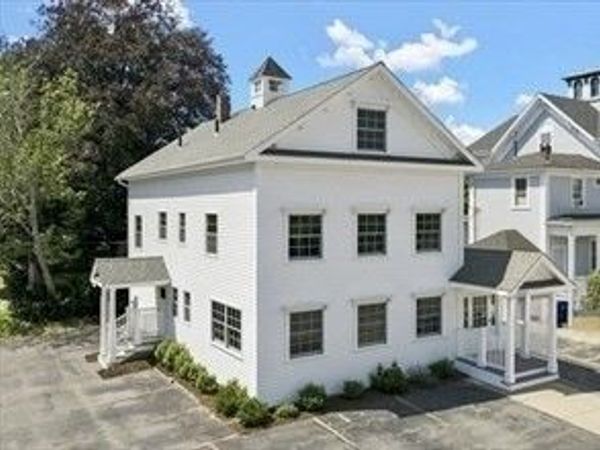 17 Orchard St, New Bedford, MA 02740