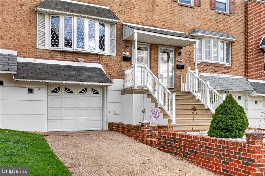 10222 Woburn Place, Philadelphia, PA 19114 Main Photo