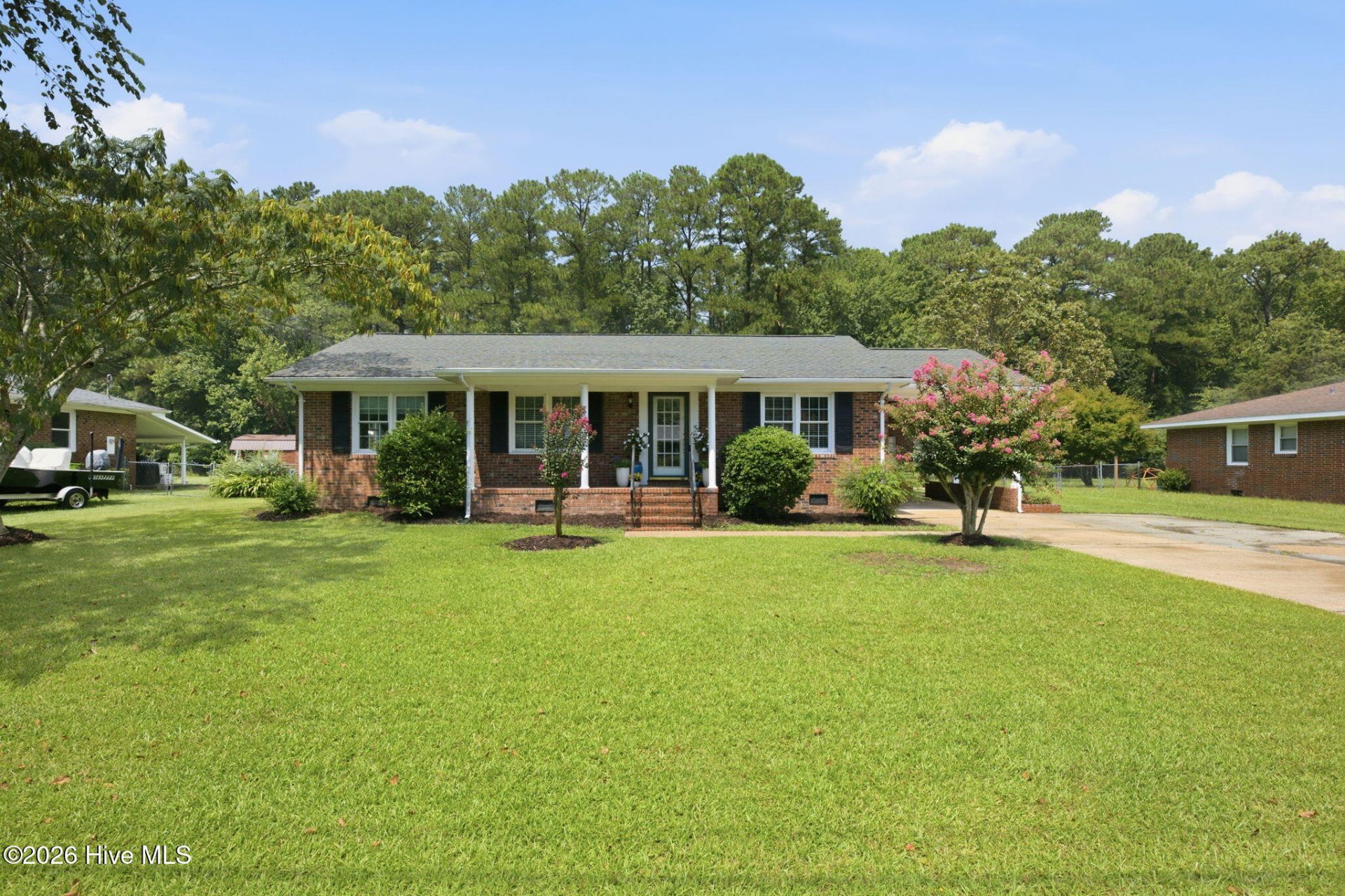 216 Carolina Pines Boulevard, New Bern, NC 28560 Main Photo