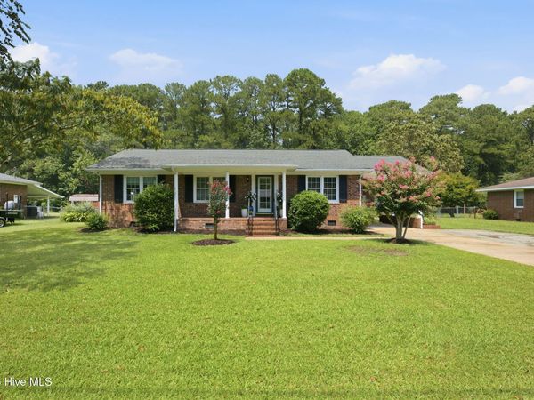 216 Carolina Pines Boulevard, New Bern, NC 28560