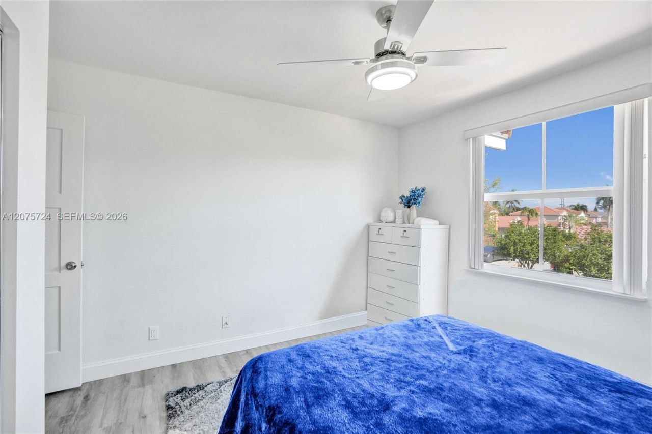 2001 Barcelona Ter , Margate, FL 33063 Photo