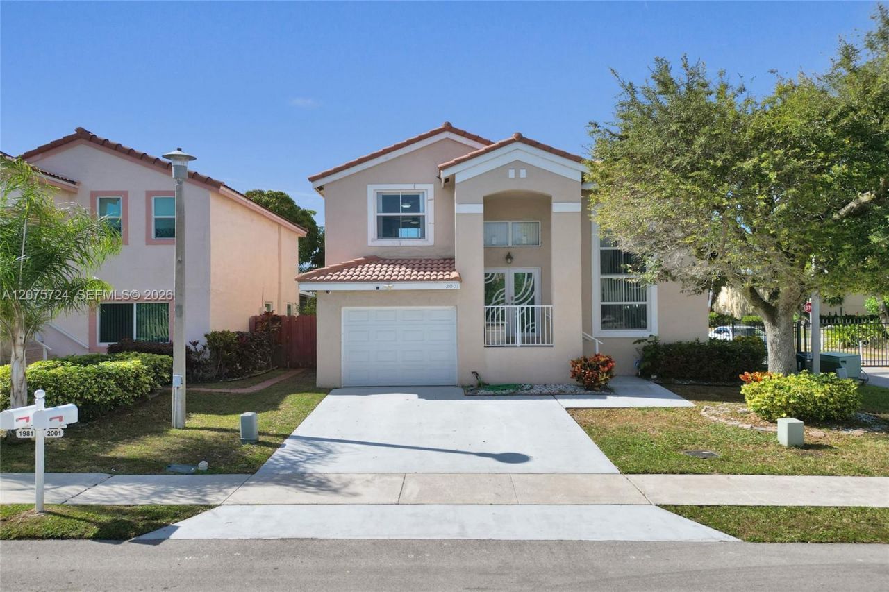 2001 Barcelona Ter , Margate, FL 33063 Photo