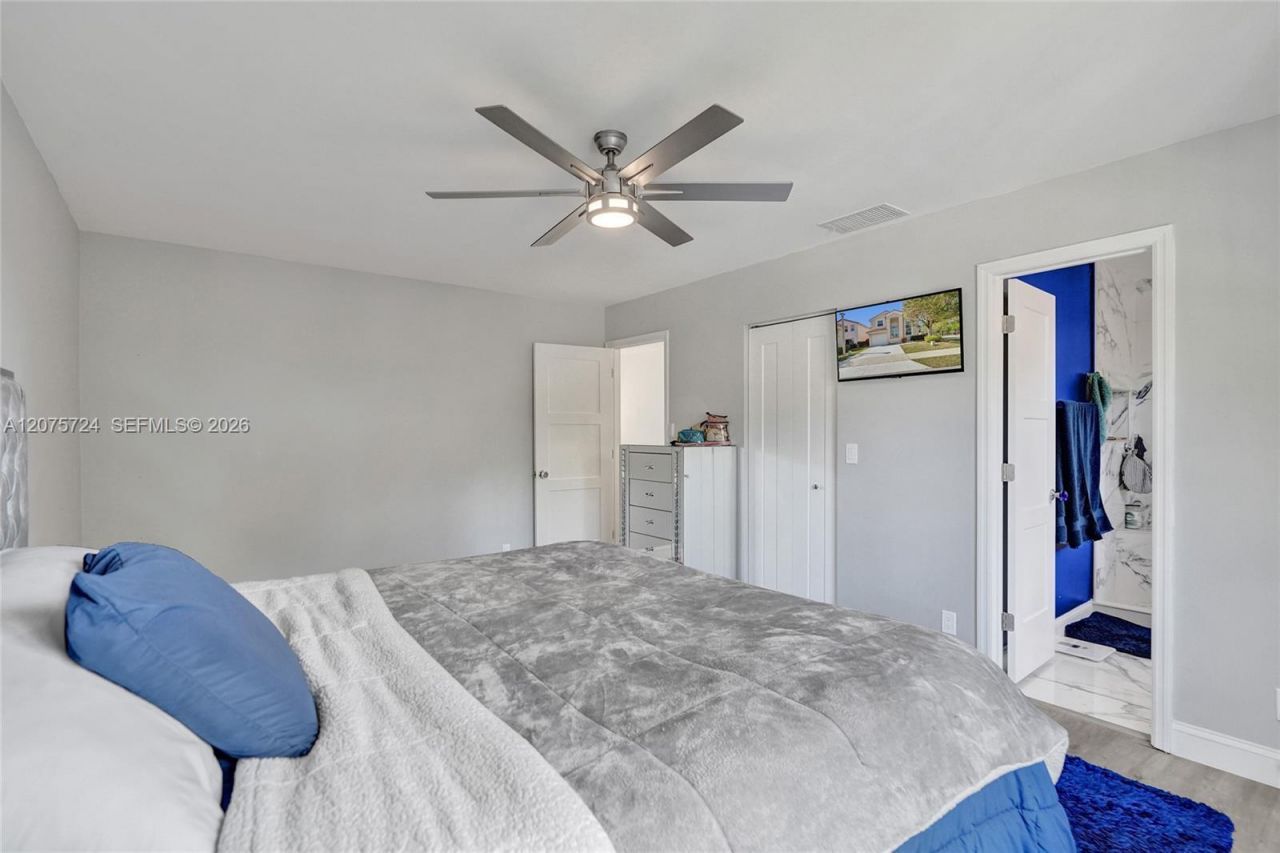 2001 Barcelona Ter , Margate, FL 33063 Photo