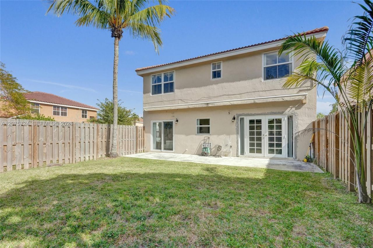 2001 Barcelona Ter , Margate, FL 33063 Photo