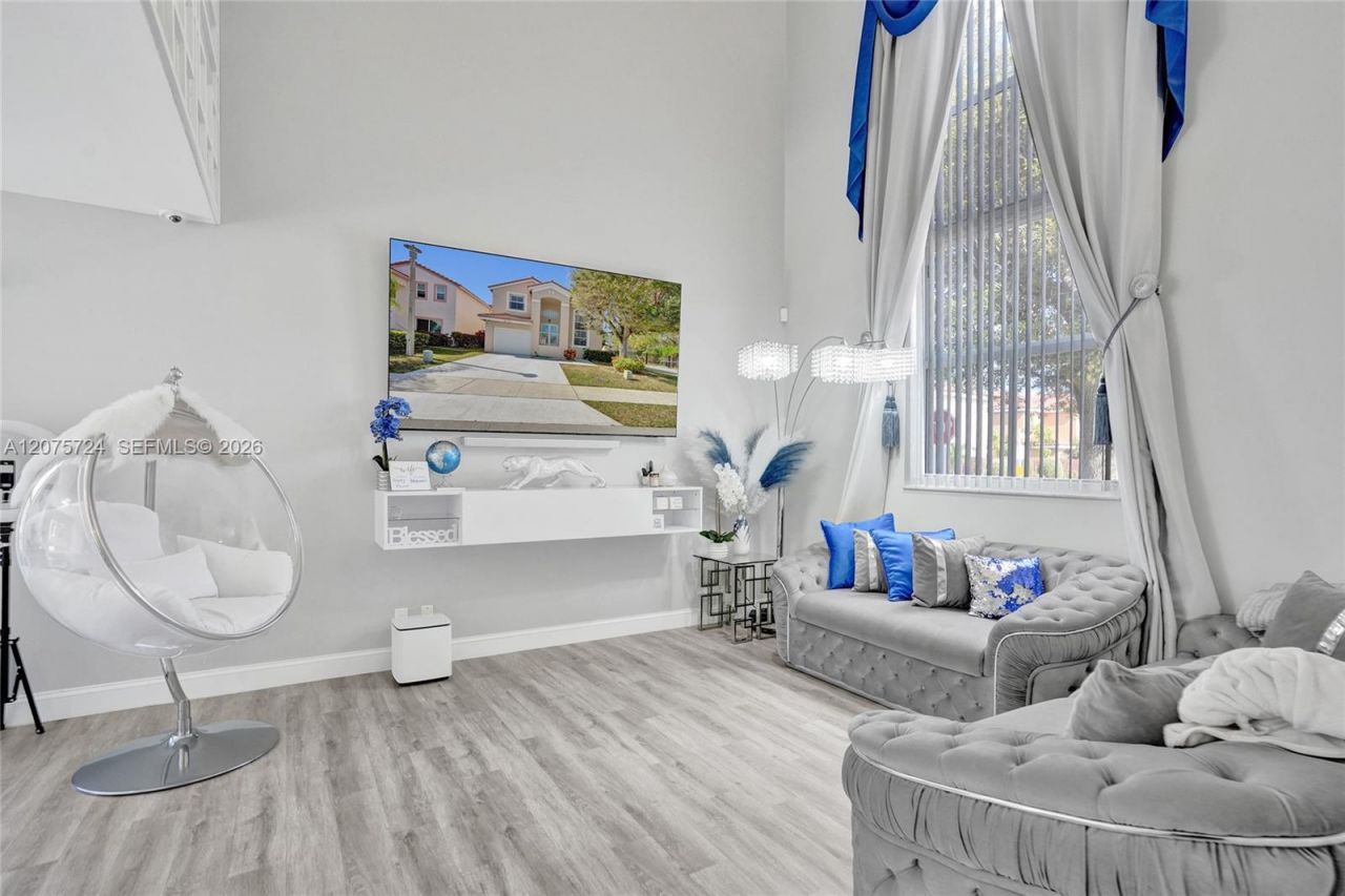 2001 Barcelona Ter , Margate, FL 33063 Photo