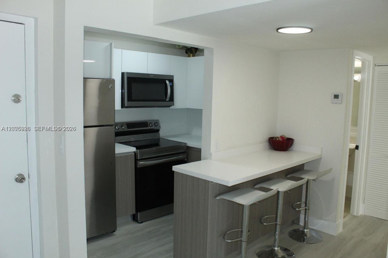 899 West Ave , Unit 7E, Miami Beach, FL 33139 Photo