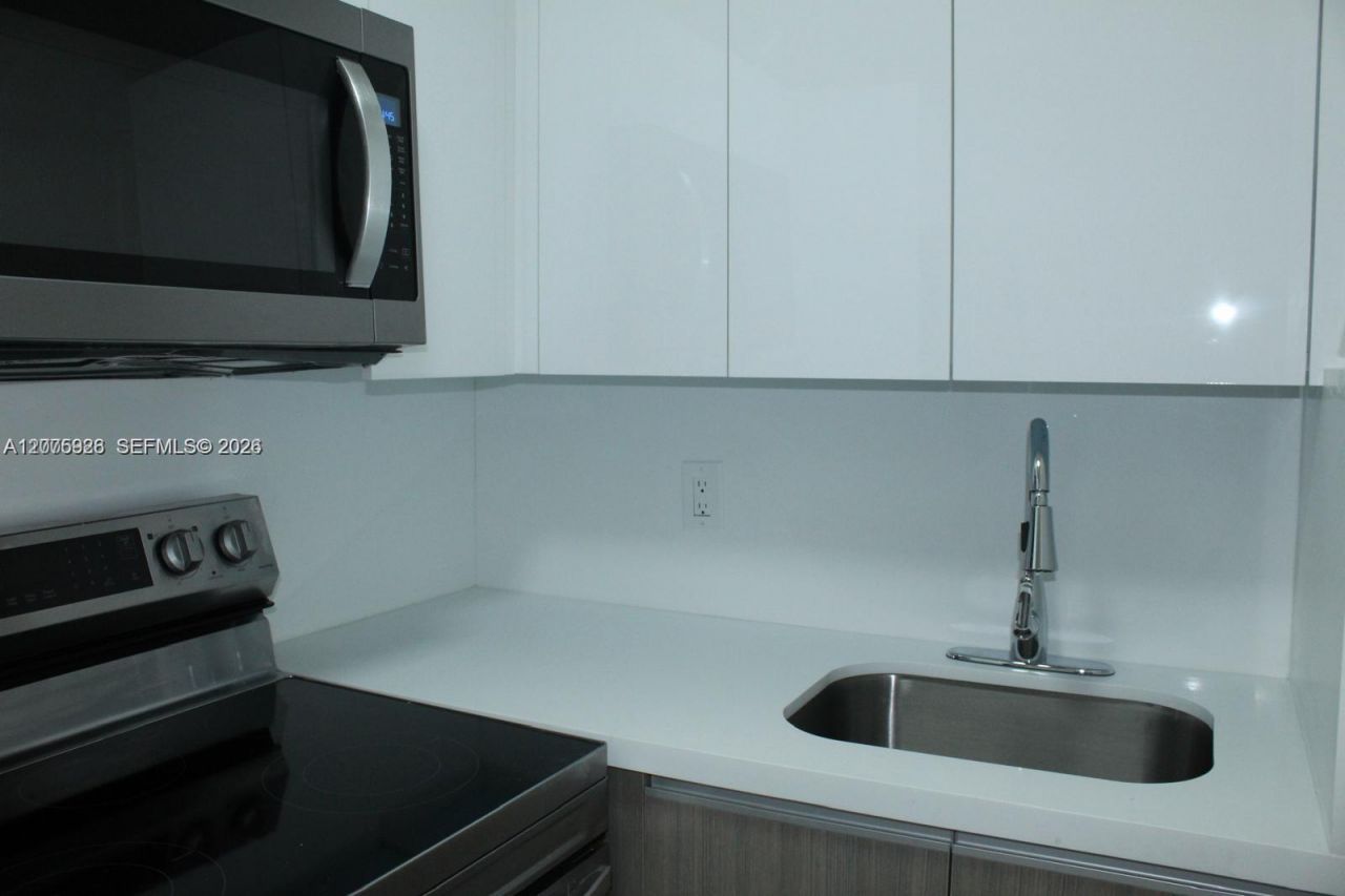 899 West Ave , Unit 7E, Miami Beach, FL 33139 Photo