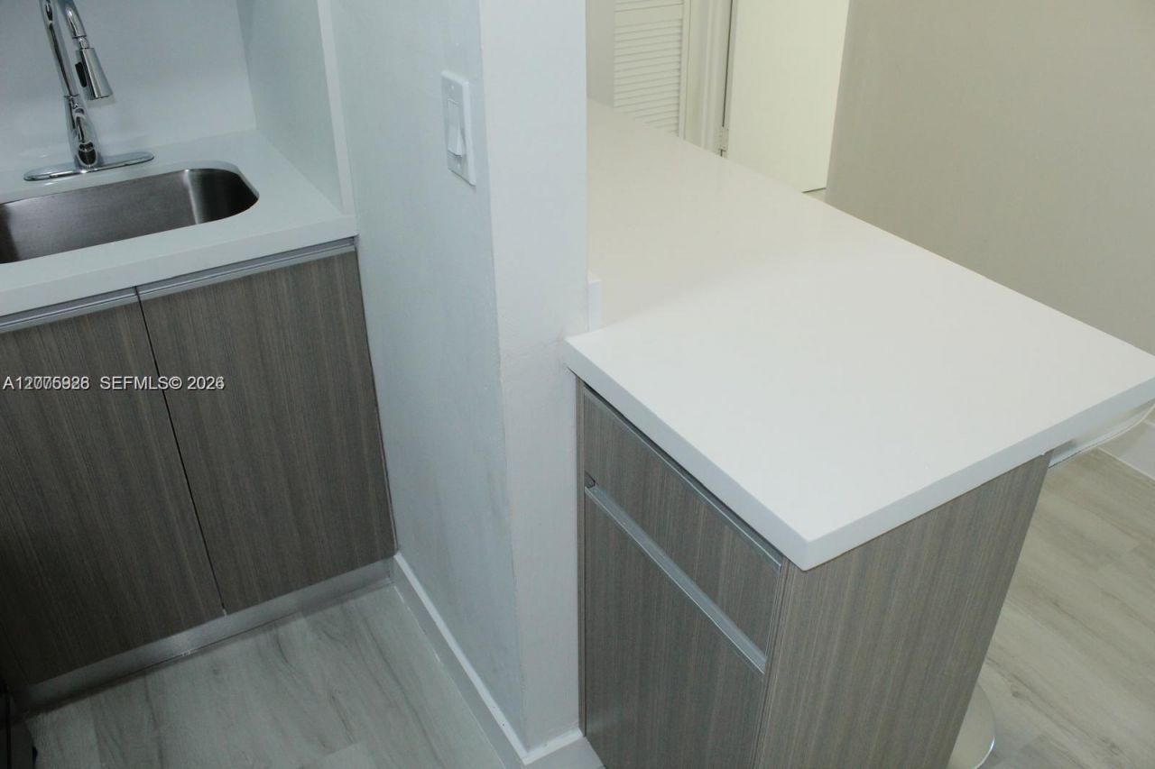 899 West Ave , Unit 7E, Miami Beach, FL 33139 Photo