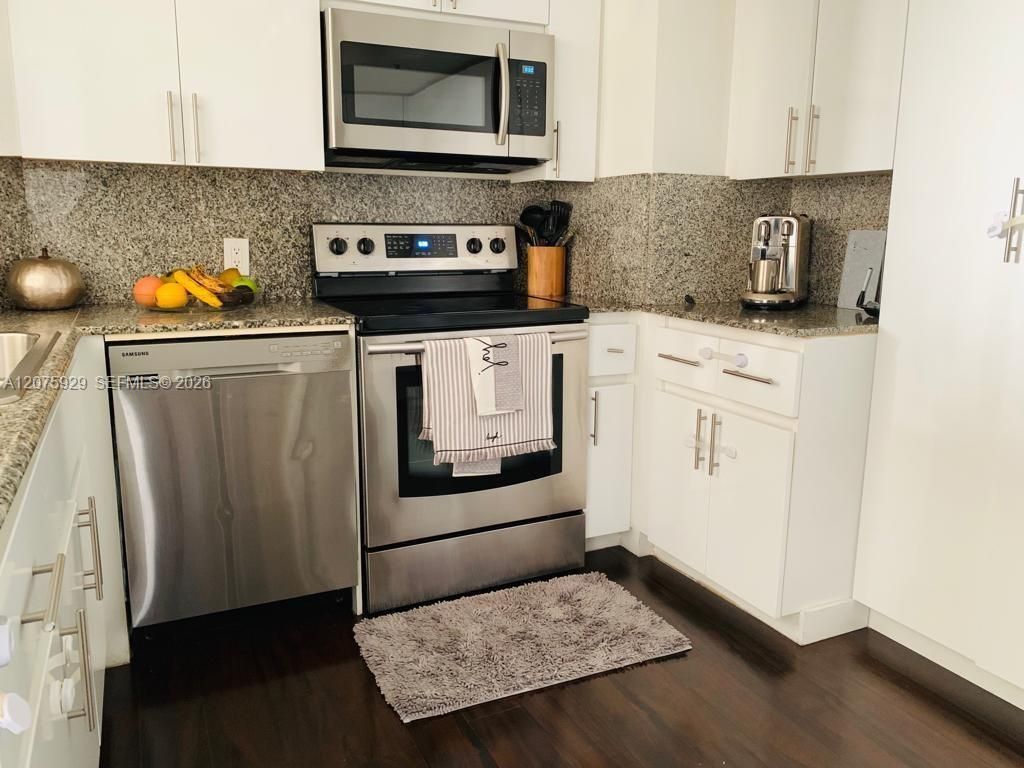 6301 Collins Ave, Unit 1606, Miami Beach, FL 33141 Photo