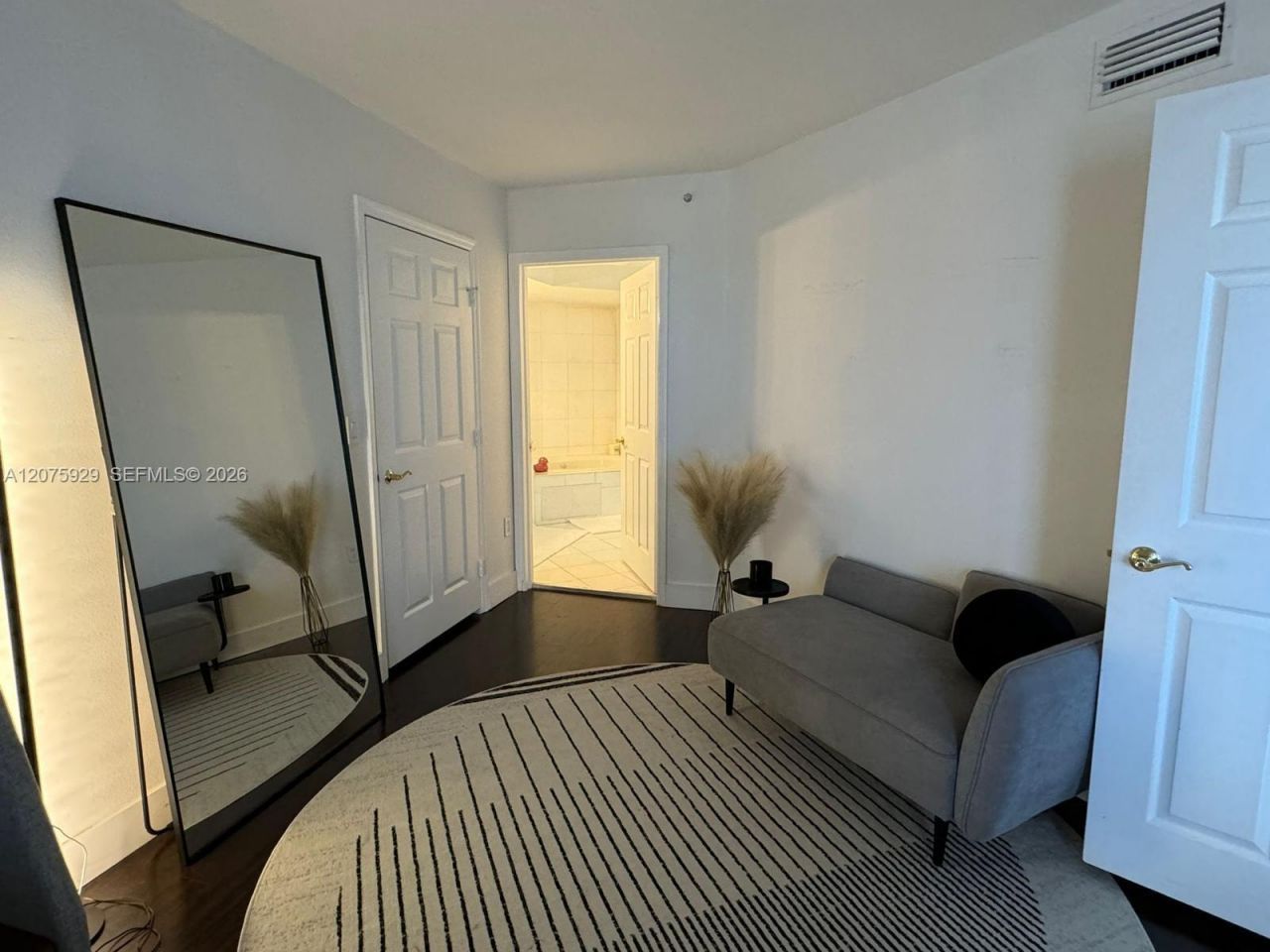 6301 Collins Ave, Unit 1606, Miami Beach, FL 33141 Photo