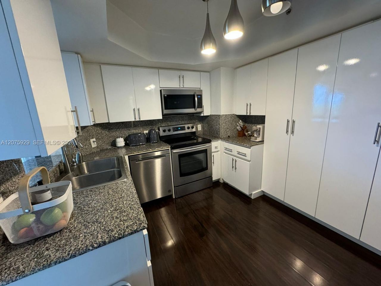 6301 Collins Ave, Unit 1606, Miami Beach, FL 33141 Photo