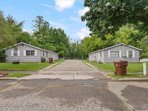 2112 Ferrol Street, Lansing, MI 48910